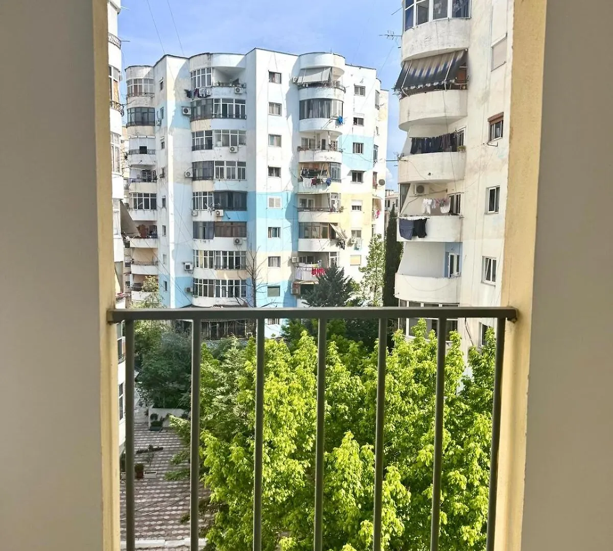 The Cozy Balcony Family Apartment Tirana