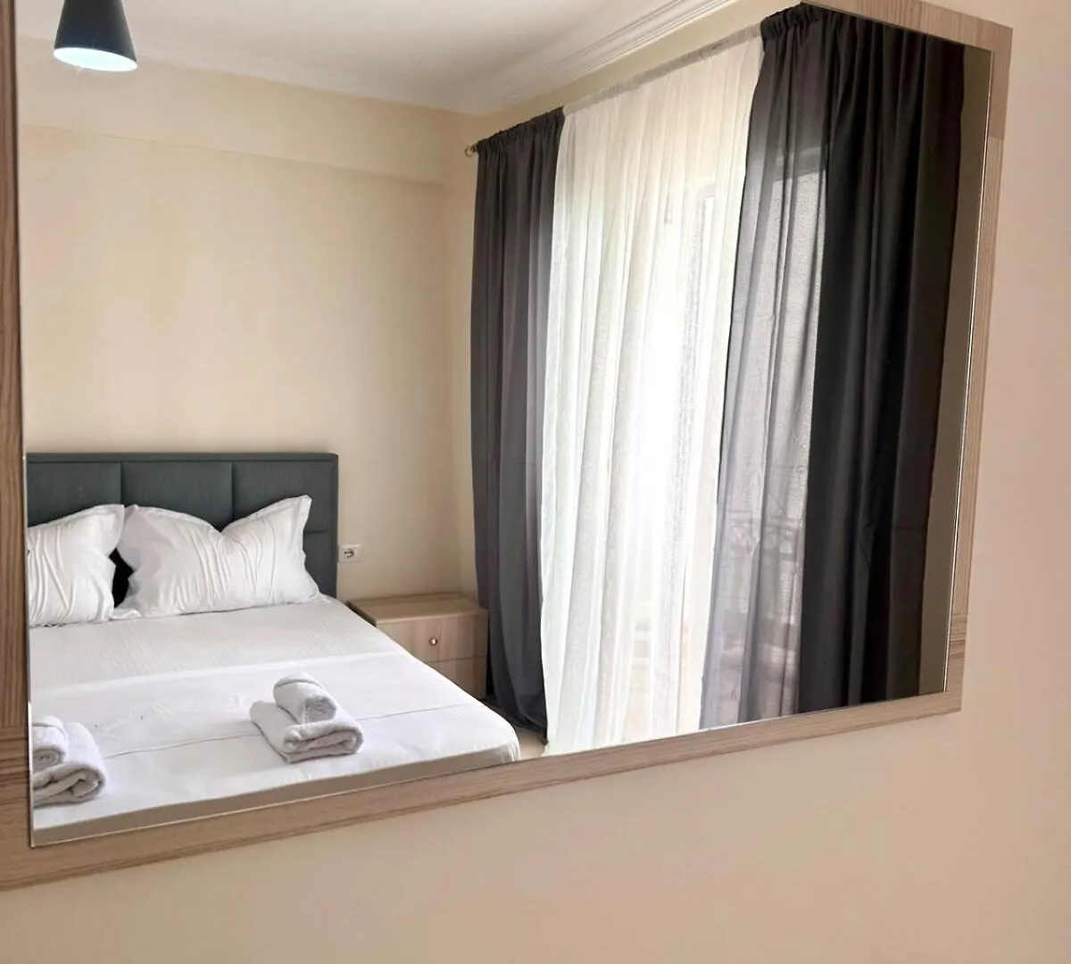 The Cozy Balcony Family Apartment Tirana 0*,