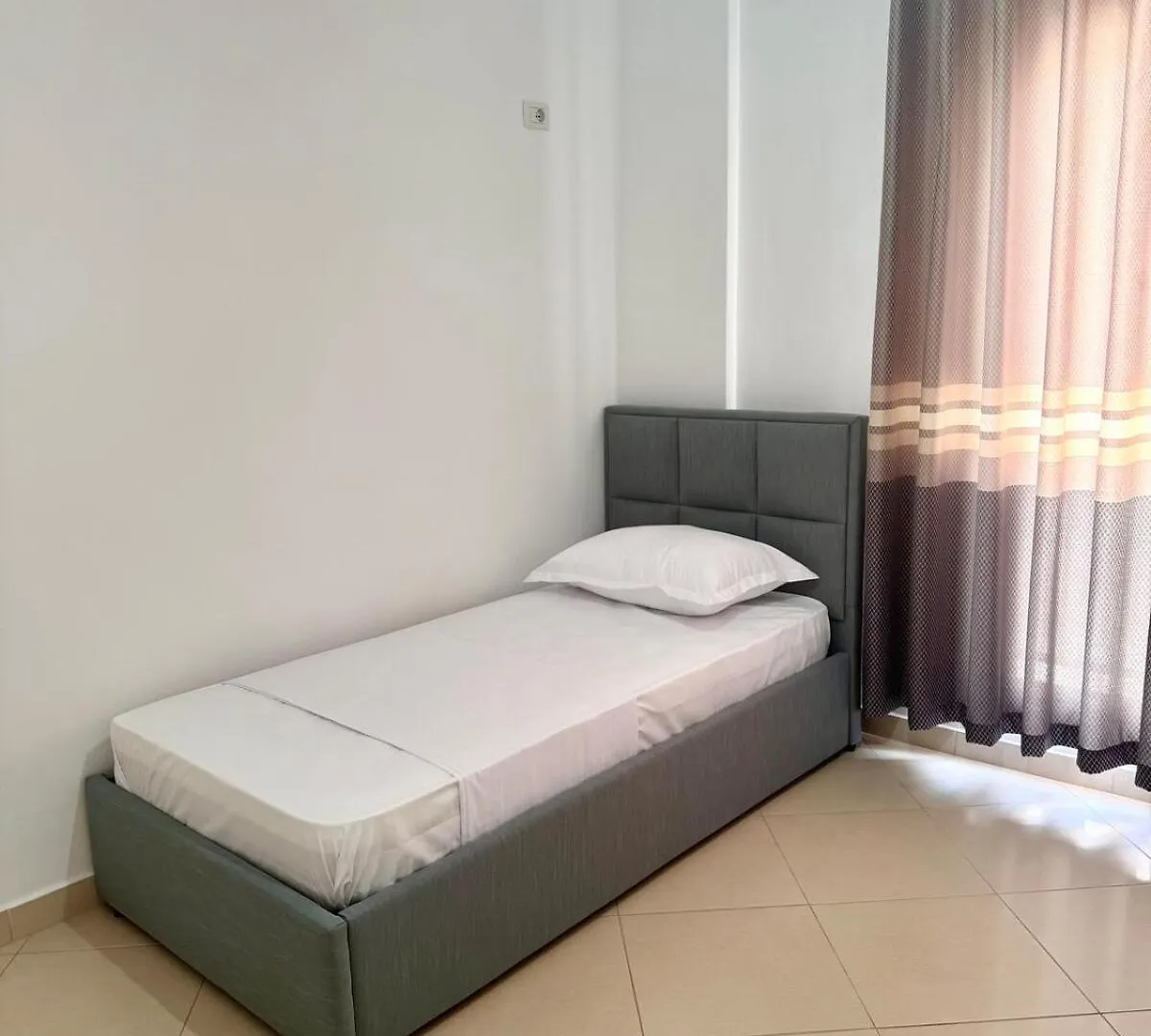 The Cozy Balcony Family Apartment Tirana