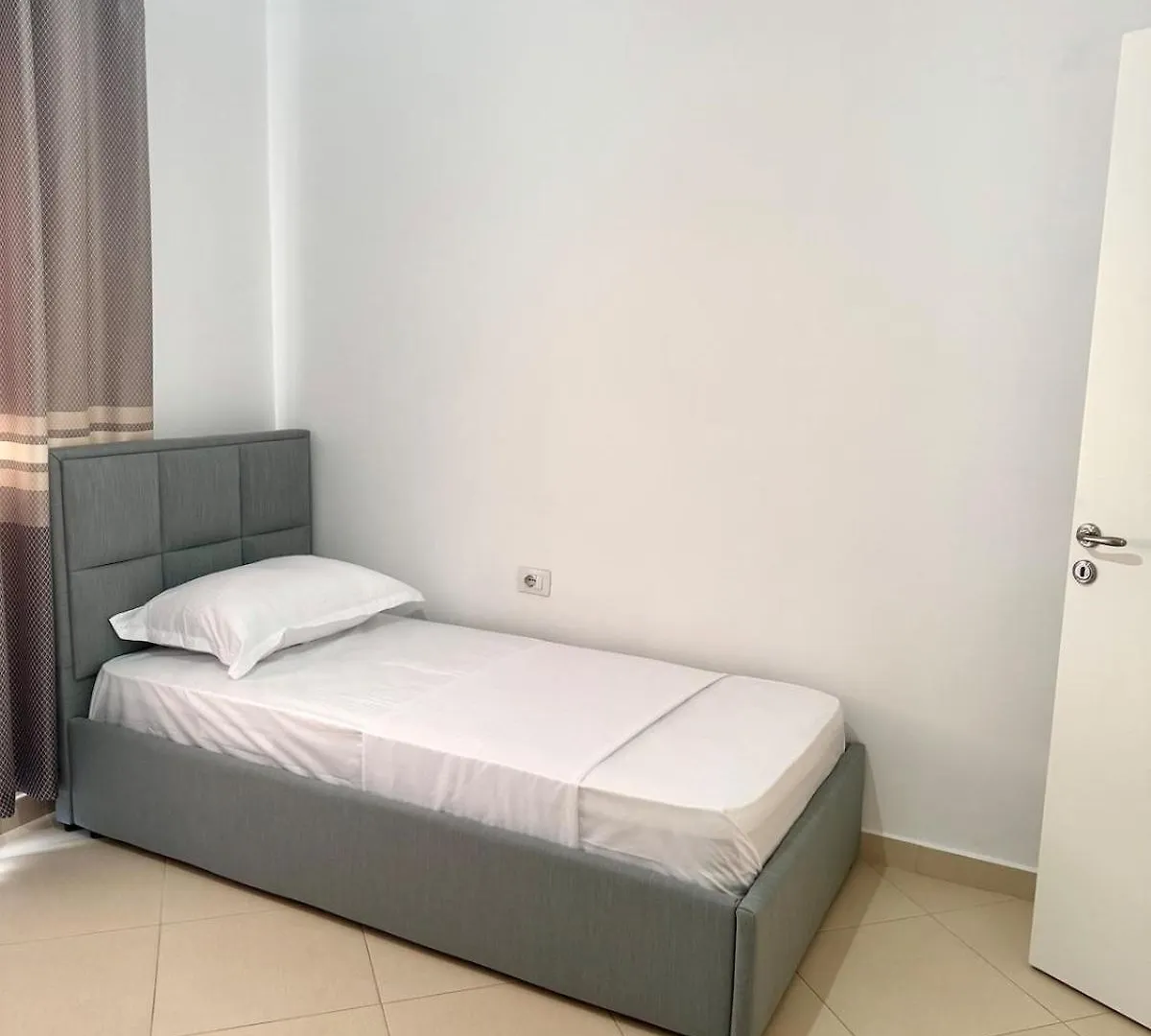 The Cozy Balcony Family Apartment Tirana