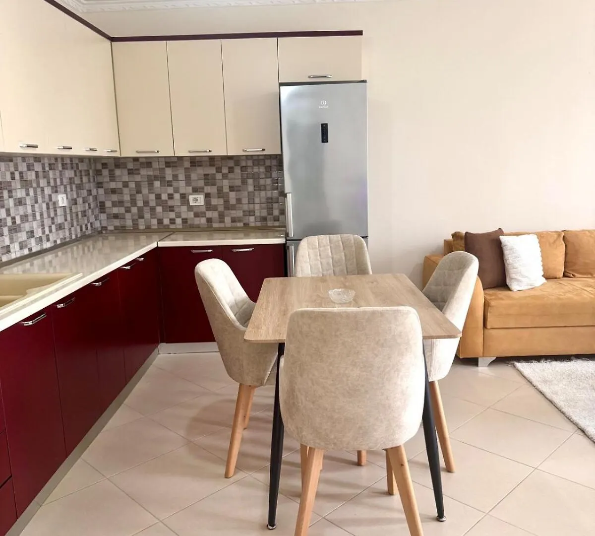 The Cozy Balcony Family Apartment Tirana