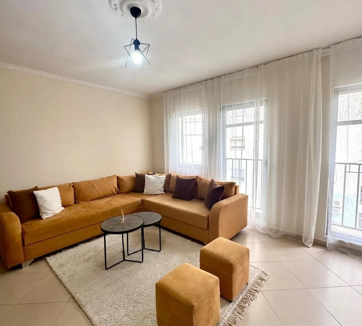 The Cozy Balcony Family Apartment Tirana